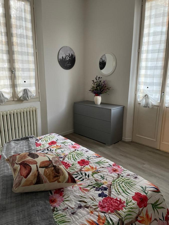 Ferienwohnung Un Balcone Sul Centro Storico Reggio nell'Emilia Exterior foto